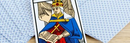 Baş Rahibe / Azize Tarot Kartı: Bilgelik ve Maneviyat